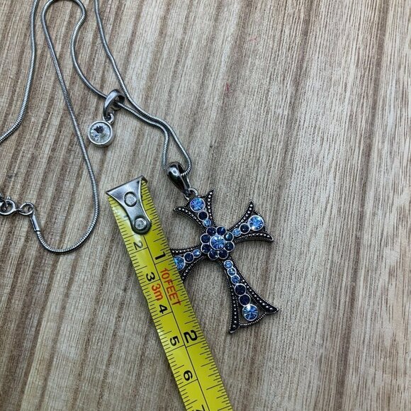 Lia Sophia Rhinestone Embellished Cross Pendant w FI Chain - Picture 6 of 7